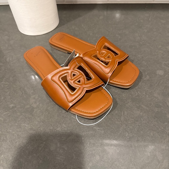 a new day Shoes - Target Deidra Memory Foam Cognac Sandals size 8
